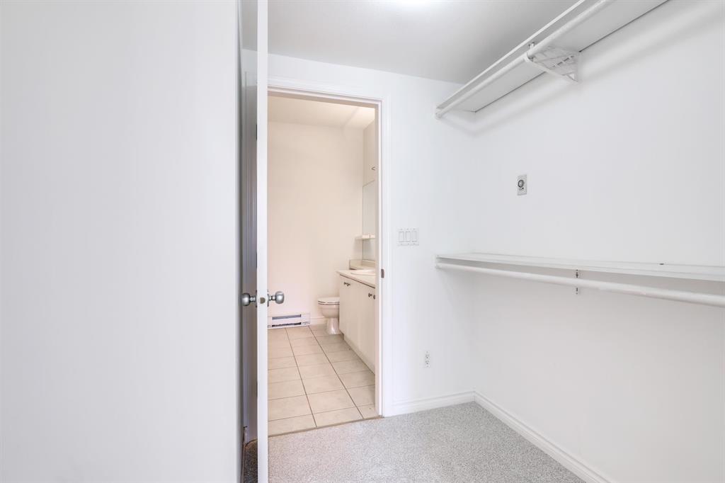 1 – 995 Lynn Valley Road